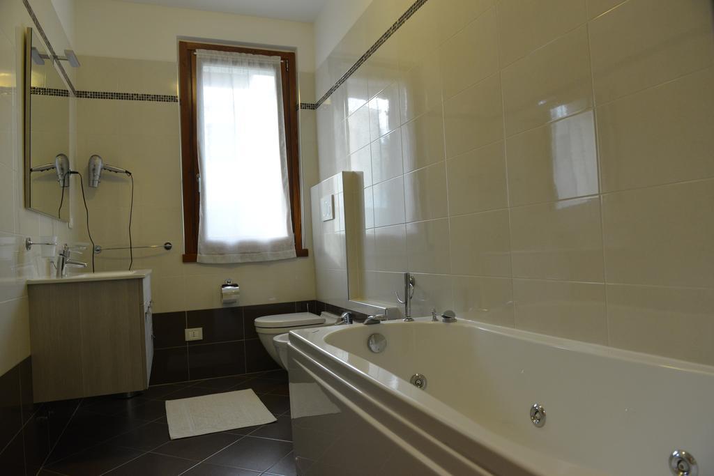 Residence Boschetti Manerba del Garda Habitación foto